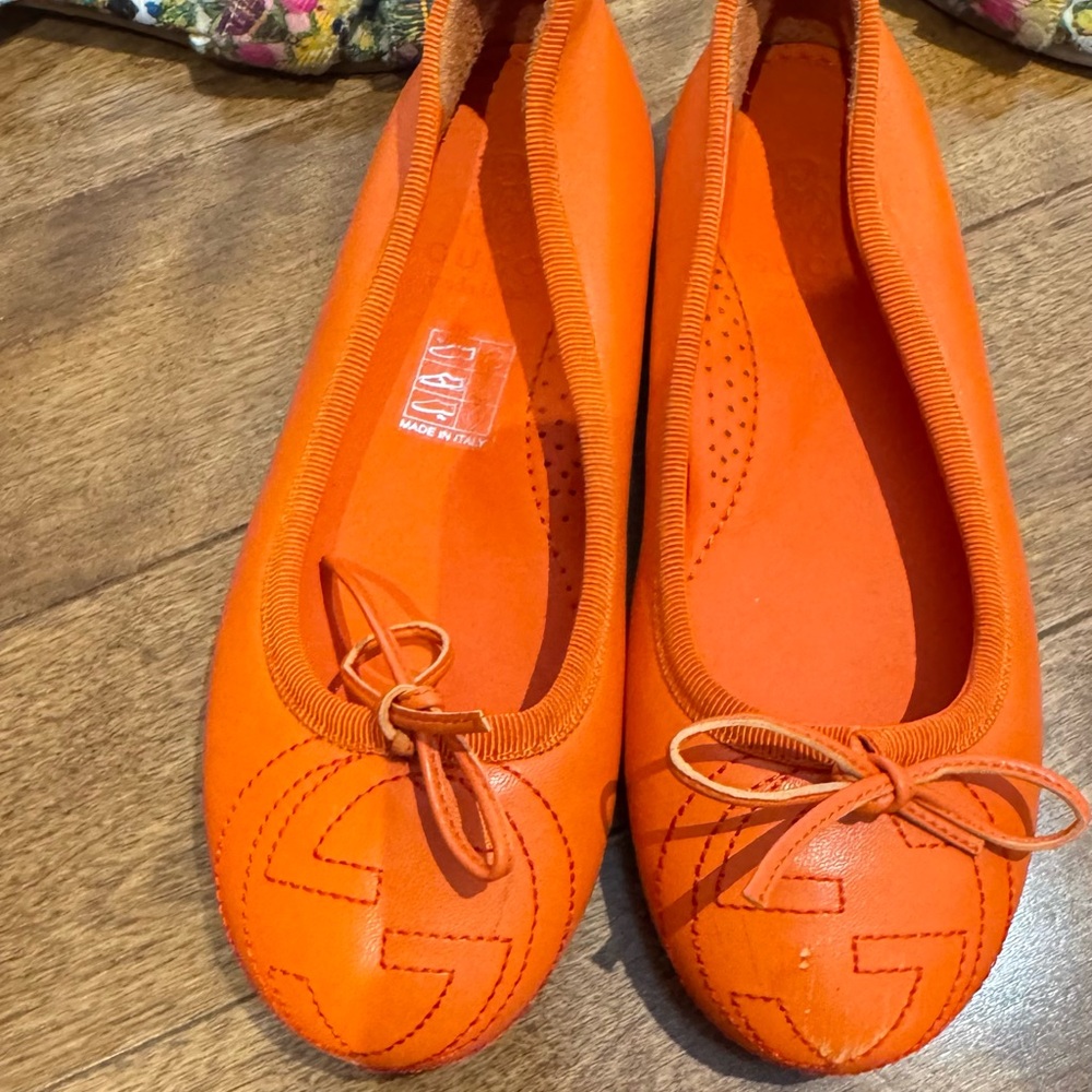 Gucci flats